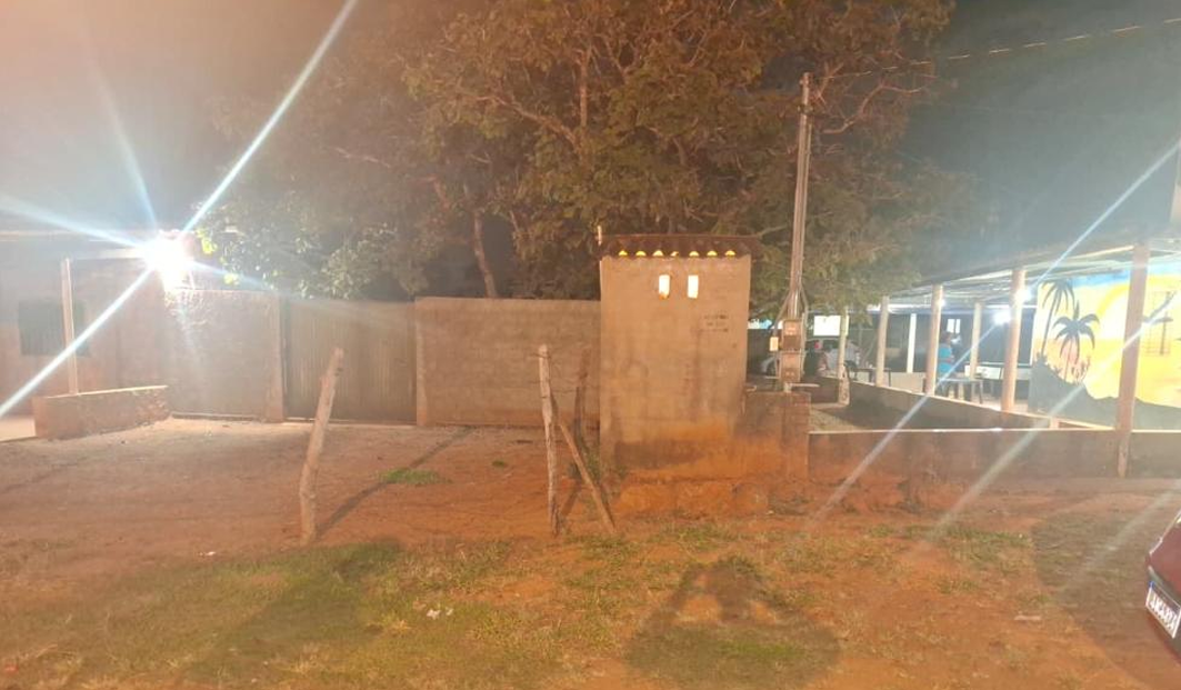 Homem tenta matar mulher a tiros em Bar, arma falha e acusado é preso no Jardim ingá