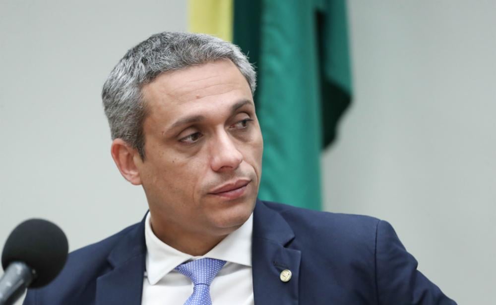Não é Não ; Gayer insiste em ver Bolsonaro e volta receber não de Moraes