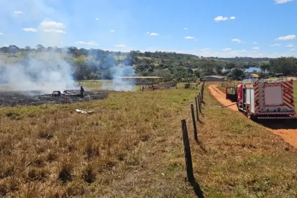 Piloto sobrevivi á queda de Avião em área rural de Nerópolis