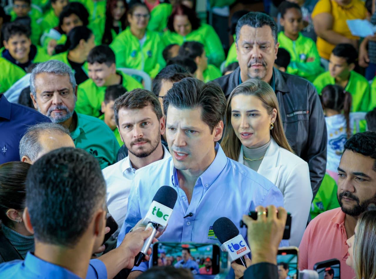 Daniel Vilela e Iara levam benefícios do Goiás Social a Morrinhos