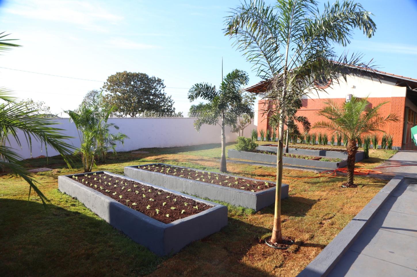 1: Seduc Goiás investe na instalação de aparelhos de refrigeração nas salas de aula para reduzir os efeitos das ondas de calor previstas para o segundo semestre