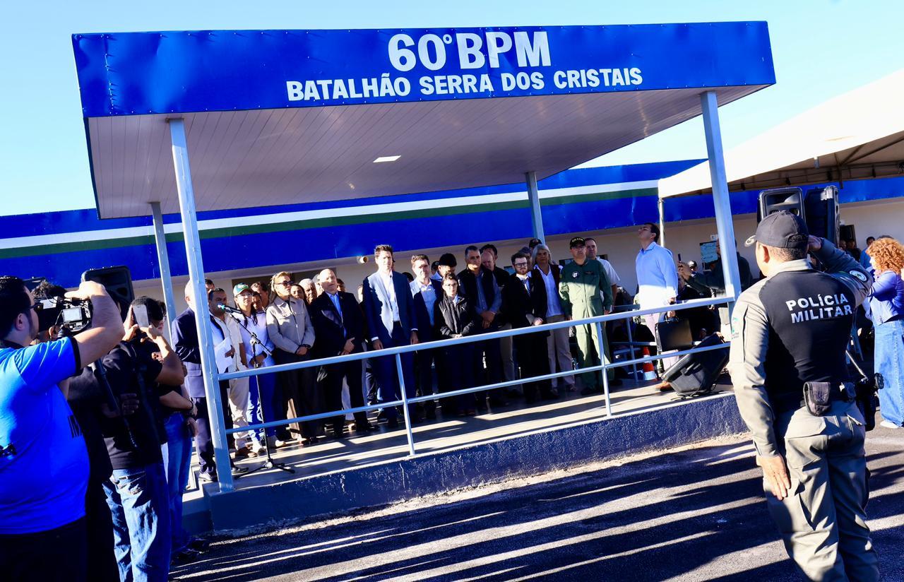 Daniel Vilela entrega pavimentação da GO-309 e novo batalhão da PM em Cristalina 