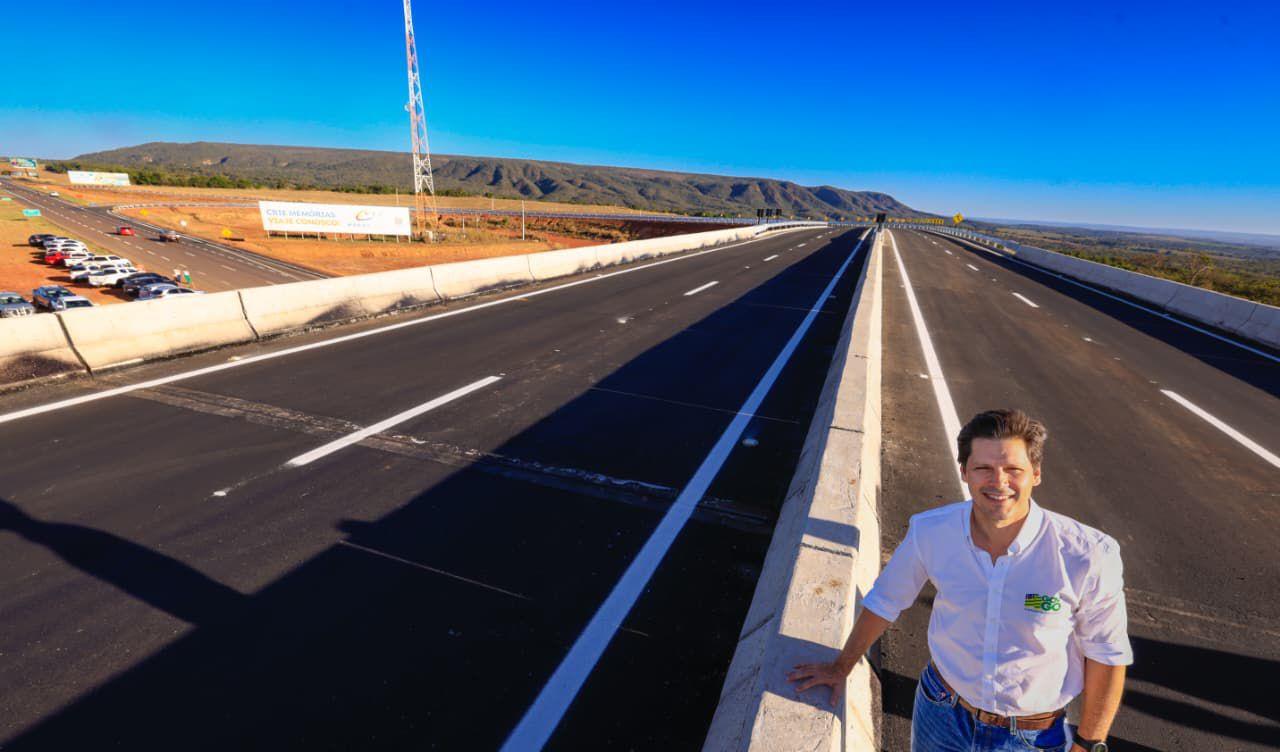 Daniel Vilela entrega obras em rodovias em Caldas Novas que vão garantir maior trafegabilidade e segurança à população