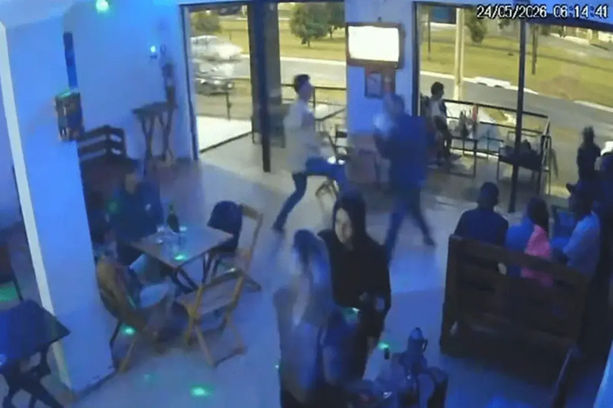Ameaça no Bar