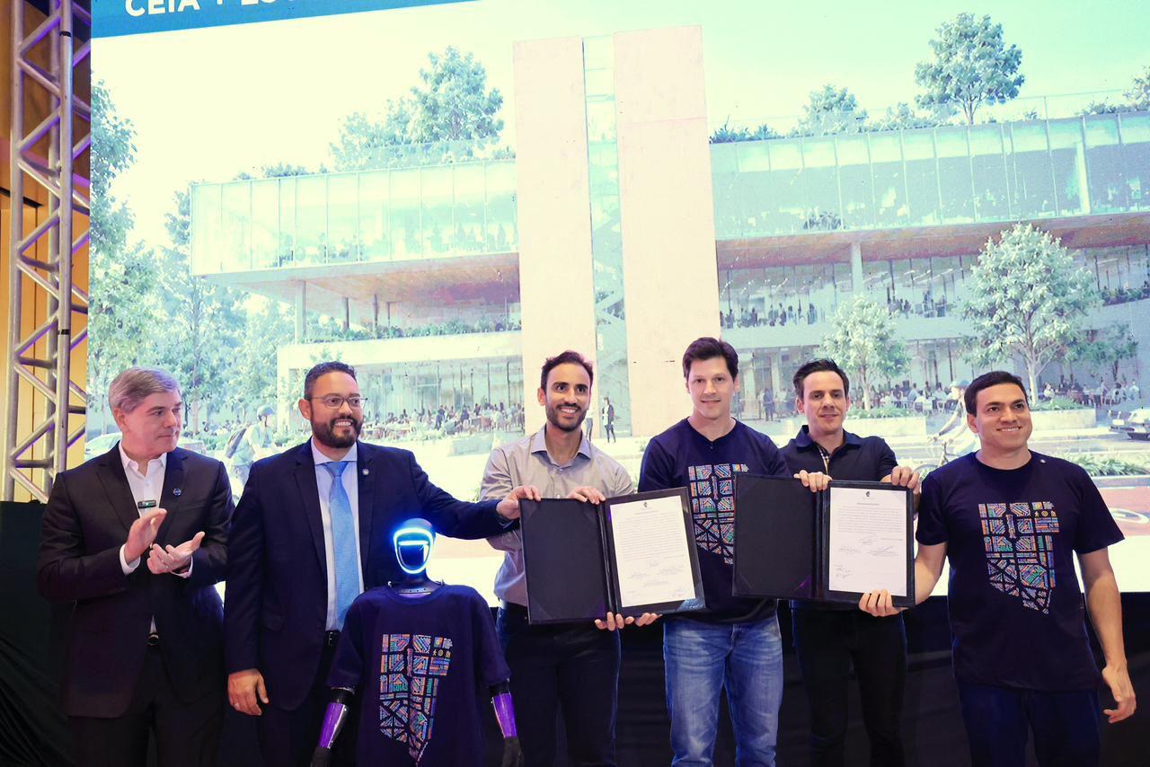 O governador Daniel Vilela lançou, nesta terça-feira (30/6), o Distrito de Inovação e Inteligência Artificial, iniciativa do Estado que funcionará no Setor Leste Universitário, em Goiânia. Com investimento superior a R$ 300 milhões, o projeto visa posicio