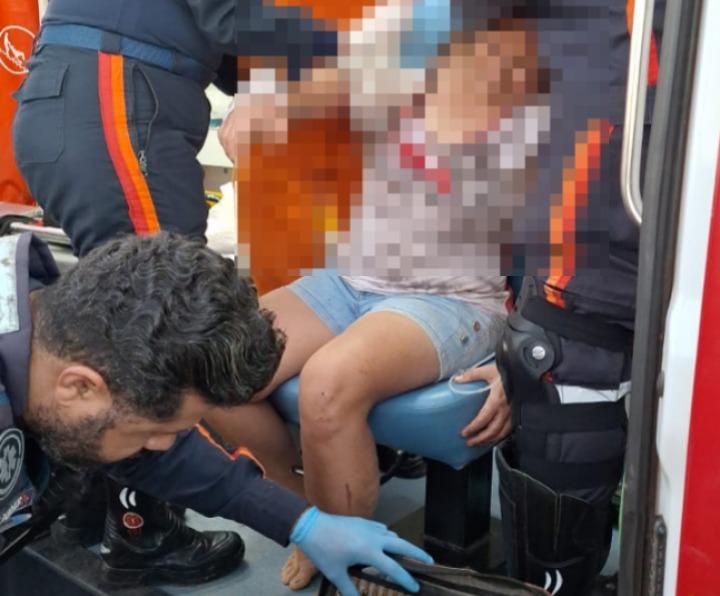 Bombeiros atuaram no resgate das vítimas após veículo sair da pista e cair em ribanceira (Divulgação CBMGO)