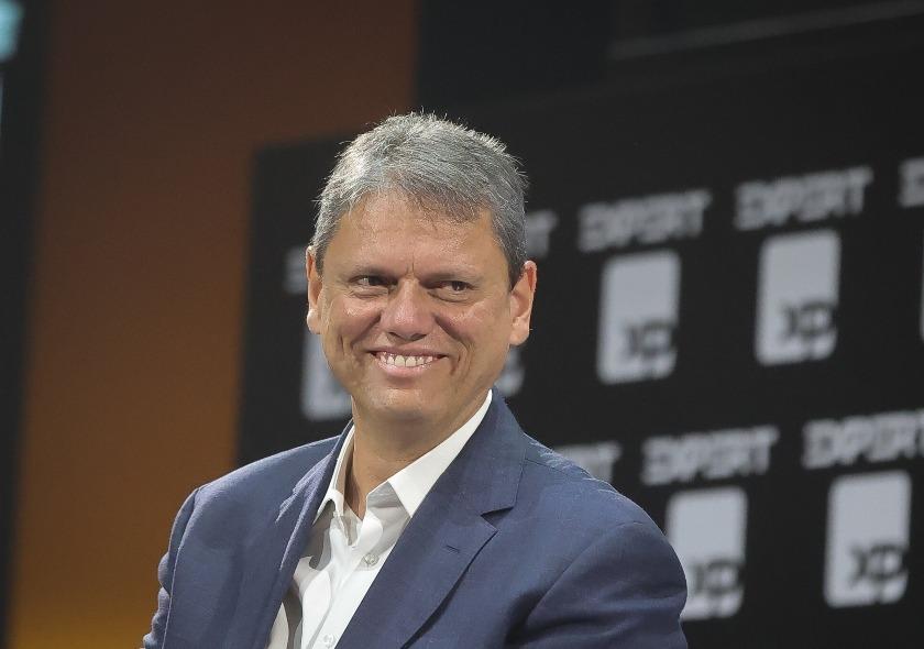 Tarcísio tem 45% de avaliação positiva no governo de São Paulo, diz Datafolha