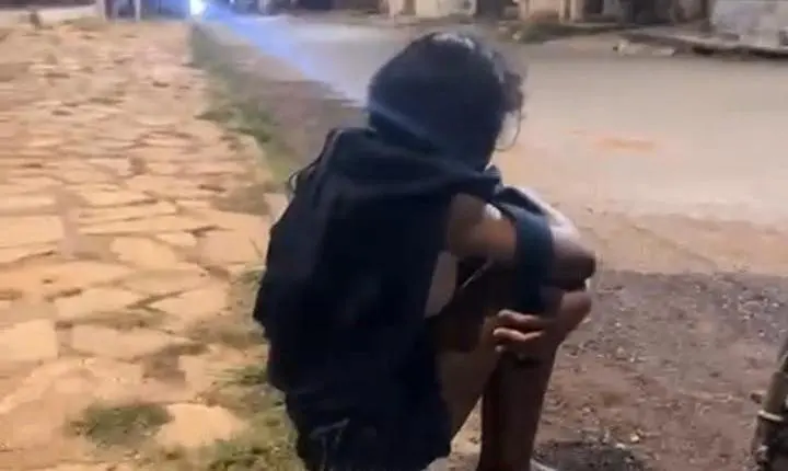 Com pistola e sete mil em espécie, criança de onze anos é abordada andando pelas ruas do Jardim ingá de Madrugada  