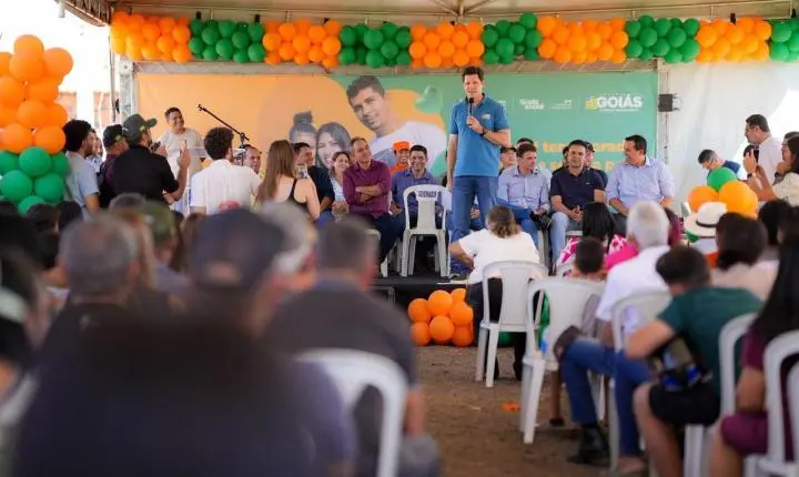 Daniel Vilela realiza sonho da casa própria de 85 famílias em Urutaí e Cezarina
