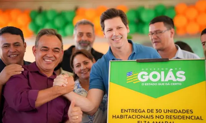 Daniel Vilela realiza sonho da casa própria de 85 famílias em Urutaí e Cezarina
