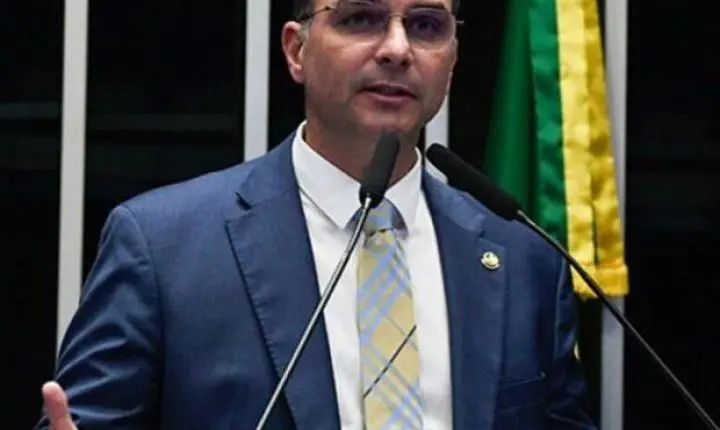 Flávio sobre Michelle: O importante é que a gente vai superar e seguir em frente juntos