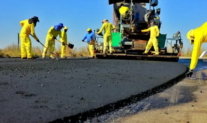 Governo de Goiás executa obras de pavimentação e restauração da GO-217, em Mairipotaba