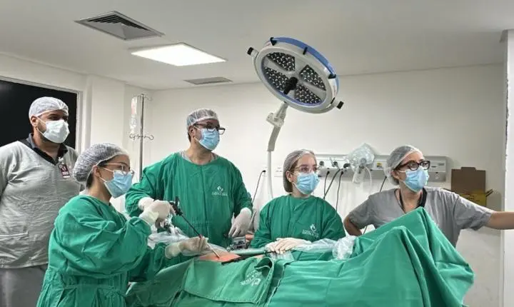  Hospital e Maternidade Dona Iris amplia cirurgias ginecológicas por vídeo com tecnologia avançada