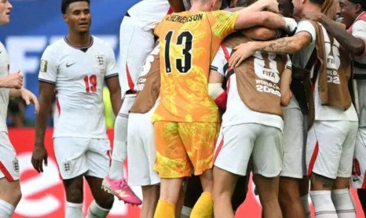 Inglaterra vence França por 6 a 4 e garante o terceiro lugar da Copa