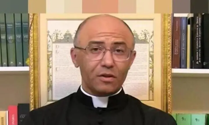 Padre de igreja no DF é excomungado pelo Vaticano