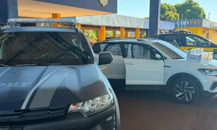 PRF apreende cerca de 20 mil maços de cigarros contrabandeados e prende motorista em Mineiros 