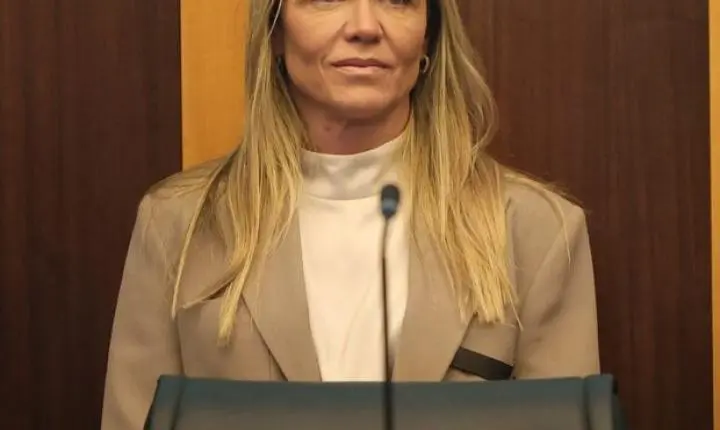 Aos distritais, Celina faz gesto de reconciliação e apoio a Ibaneis